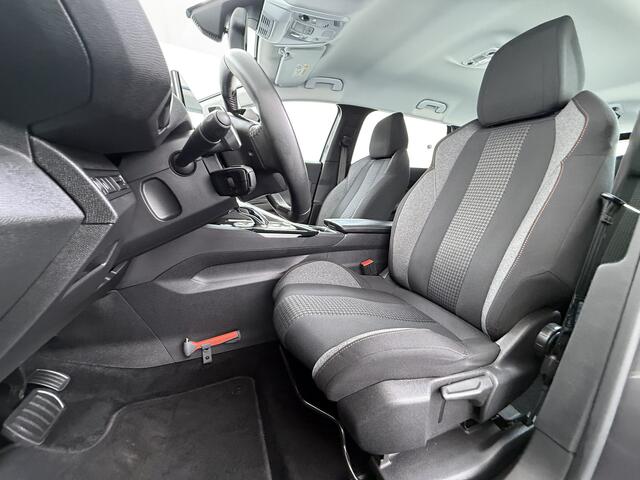 Peugeot 5008 1.2T 131PK Automaat 7-Persoons Navi Ecc 360°Camera Apple Carplay Android Auto Cruise Control Active Pack Business LMV Pdc Bluetooth Isofix Led Verkeersbord detectie Licht-Regensensor Origineel Nederlandse Auto