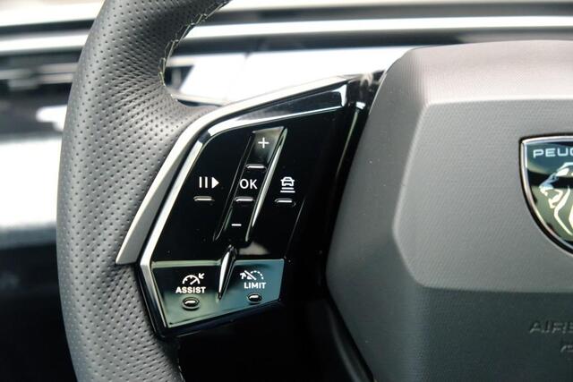 Peugeot 5008 1.2 Hybrid 145pk e-DCS6 GT 7 Persoons | Navi | App Connect | Adaptive Cruise | Panoramadak | Camera | Keyless | Stoelverwarming | Elektrische Achterklep | PDC