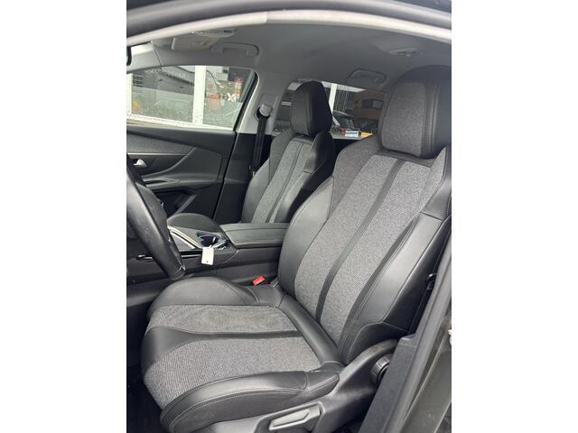 Peugeot 5008 1.2 PureTech Blue Lease Premium | 7 persoons!|Trekhaak!|