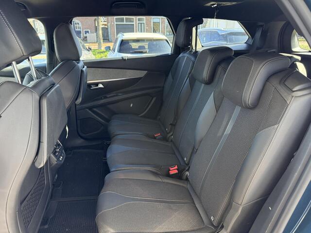 Peugeot 5008 1.2T 130pk Automaat GT | Elektrische achterklep | Black Pack | 19'' velgen | Achteruitrijcamera | 7 Persoons