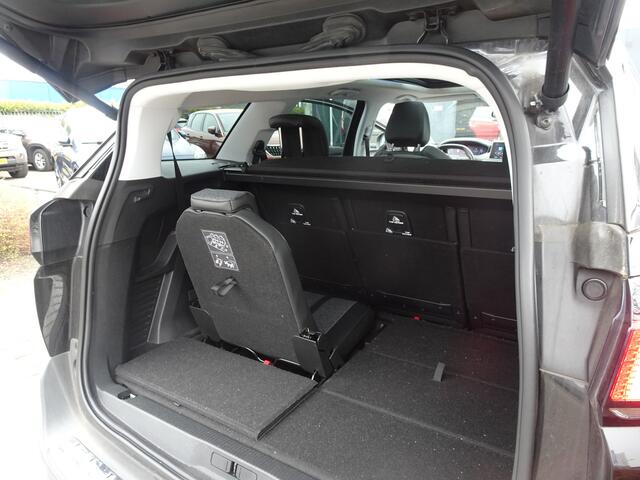 Peugeot 5008 1.2 131PK Allure Pano-dak