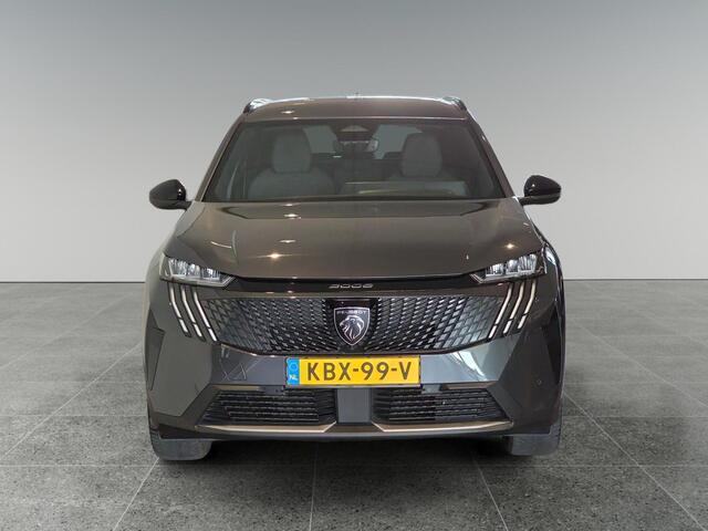 Peugeot 5008 Allure Pack 1.2 Hybrid 145pk e-DSC6 | PANORAMIC NAVIGATION | 7-ZITS | STOEL+STUURVERW. | KEYLESS ENTRY | ADAPTIVE CRUISE | ALL-SEASONBANDEN | 360° CAMERA | AGR-STOEL | ISOFIX |