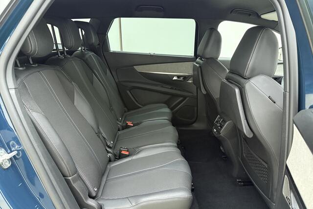 Peugeot 5008 1.2 Hybrid 136 GT | Focal Audio | Elektrische Achterklep | Camera voor + Achter | Navigatie | Climate & Cruise Control | Stoelverarming |