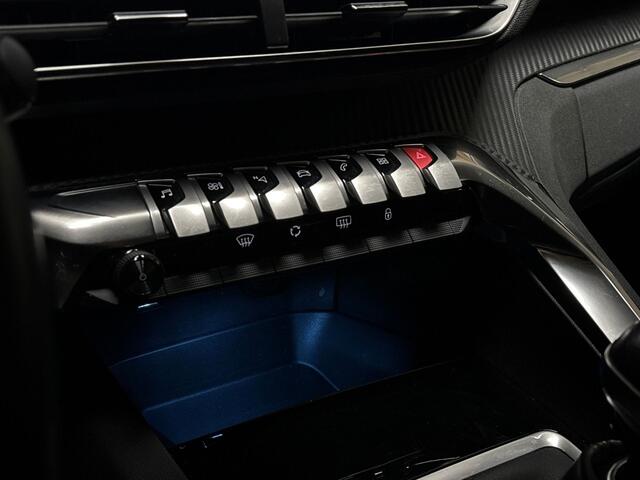 Peugeot 5008 1.2 Sport 7 Persoons (APPLE CARPLAY, GROOT NAVI, 360 CAMERA, SPORTSTOELEN, GETINT GLAS, LANE ASSIST, NIEUWSTAAT)