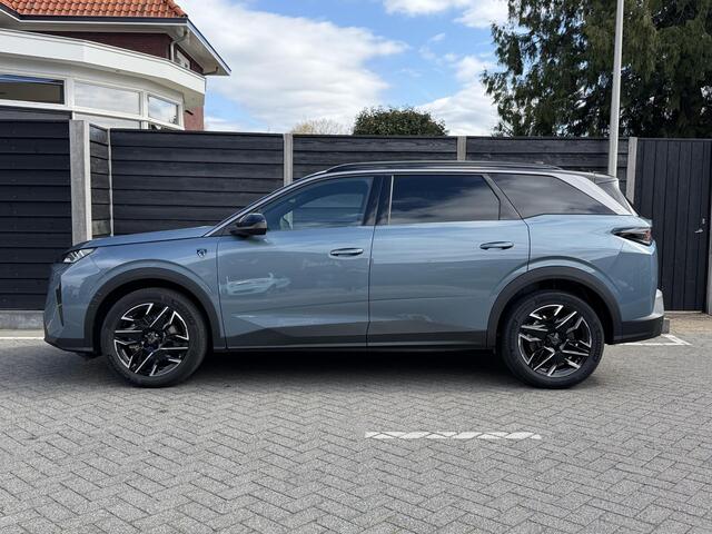 Peugeot 5008 GT 1.2 Hybrid 136PK e-DCS6 Automaat Navigatie, Achteruitrijcamera, Stoelverwarming, Stuurwielverwarming, Elektrische Kofferbak