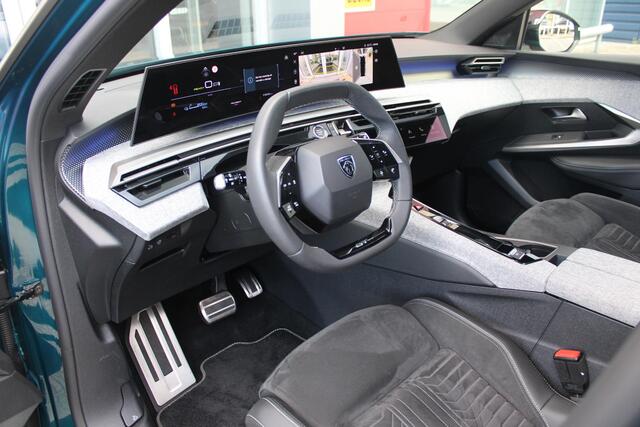 Peugeot 5008 e-5008 LAUNCH EDITION GT 325PK Dual Motor 73 kWh | PANORAMA SCHUIF / KANTELDAK | LEDEREN BEKLEDING NAPPA | ELEKTRISCH VERSTELBARE VOOR STOELEN, MET GEHEUGENFUNCTIE OP BESTUURDERSSTOEL | STOEL VERWARMING | STOEL MASAGE | ACHTERBANK VERWARMING | STUUR VERWA