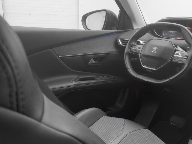 Peugeot 5008 1.2 PureTech 130 PK Automaat Allure 7-Pers. | CAMERA | KEYLESS | TREKHAAK