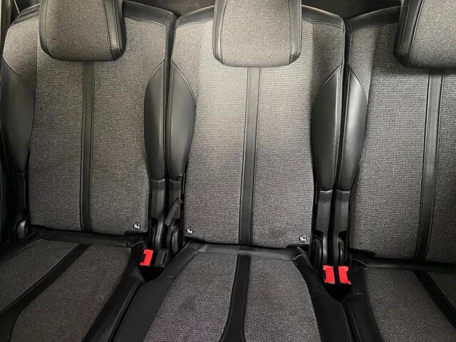 Peugeot 5008 1.2 PureTech Allure. Trekhaak!