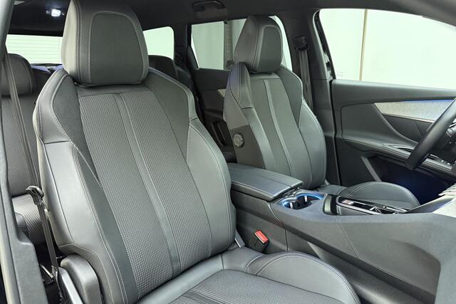 Peugeot 5008 1.2T 130pk Automaat GT | Stoelverwarming | Climate & Cruise Control | Blackpack |