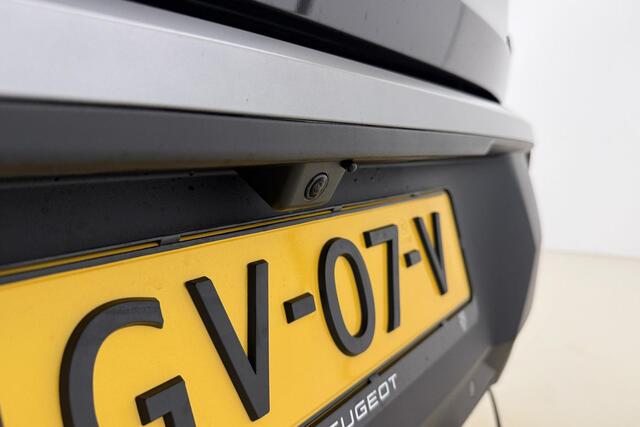 Peugeot 5008 1.2 Hybrid GT 145 PK | 6-Traps Automaat | Panoramisch schuifdak Pack | Mistral Executive Interior (GT) | 360 vision & Drive Assist Plus Pack (GT) | VOL Opties | Nieuw uit voorraad leverbaar