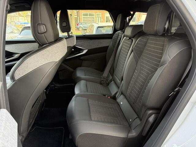 Peugeot 5008 1.2 Hybrid 145 GT | Automaat | Achteruitrijcamera | Apple carplay | Electronic climate control | Navigatie systeem full map | Voorstoelen en stuurwiel verwarmd