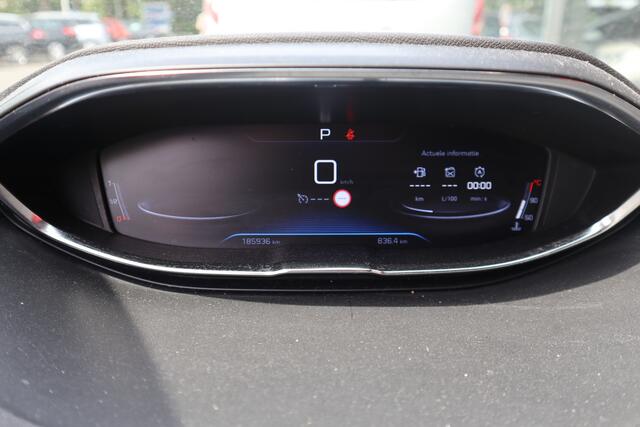 Peugeot 5008 1.2 PureTech Blue Lease Executive | Nieuw binnen | Automaat | 7P