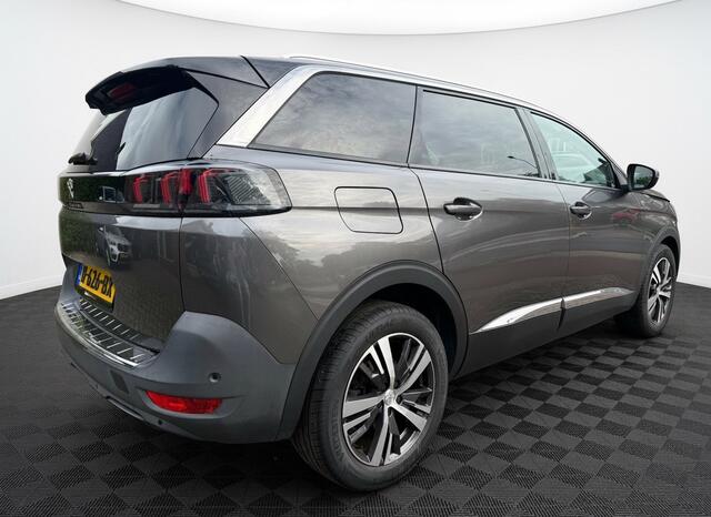 Peugeot 5008 130pk PT Road Trip 7p., Camera | Navi & CarPlay