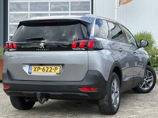 Peugeot 5008 1.2 PureTech Blue Lease Executive 130pk | 7-Persoons | Achteruitrijcamera | Bluetooth | Cruise control | Isofix bevestiging voor kinderzitjes | Navigatiesysteem full map | Parkeersensor voor en achter | Trekhaak met afneembare kogel | Zeer nette auto!