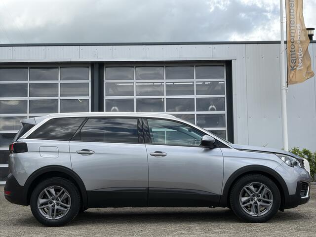 Peugeot 5008 1.2 PureTech Blue Lease Executive 130pk | 7-Persoons | Achteruitrijcamera | Bluetooth | Cruise control | Isofix bevestiging voor kinderzitjes | Navigatiesysteem full map | Parkeersensor voor en achter | Trekhaak met afneembare kogel | Zeer nette auto!
