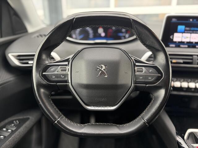 Peugeot 5008 1.2 PureTech Blue Lease Executive 130pk | 7-Persoons | Achteruitrijcamera | Bluetooth | Cruise control | Isofix bevestiging voor kinderzitjes | Navigatiesysteem full map | Parkeersensor voor en achter | Trekhaak met afneembare kogel | Zeer nette auto!