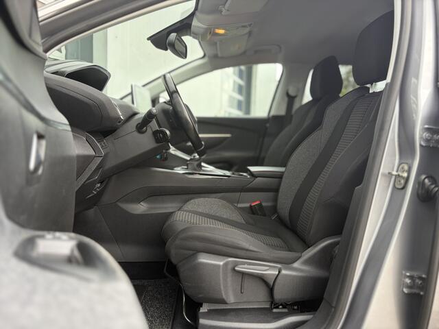 Peugeot 5008 1.2 PureTech Blue Lease Executive 130pk | 7-Persoons | Achteruitrijcamera | Bluetooth | Cruise control | Isofix bevestiging voor kinderzitjes | Navigatiesysteem full map | Parkeersensor voor en achter | Trekhaak met afneembare kogel | Zeer nette auto!