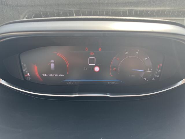 Peugeot 5008 1.5 BlueHDI Allure Pack Business / led / Carplay / Cruise / Camera /7pers