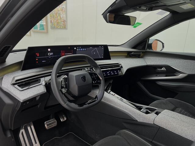 Peugeot 5008 Hybrid 145pk DCS-6 Automaat GT | Navigatie | Airconditioning ECC | Elek achterklep | 7 Persoons | Draadloos Apple Carplay & Android Auto | Isofix Bevestigingspunten | Lichtmetalen Velgen | Verschuifbare stoelen middelste zitrij | Dodehoek Detectie | Zeer