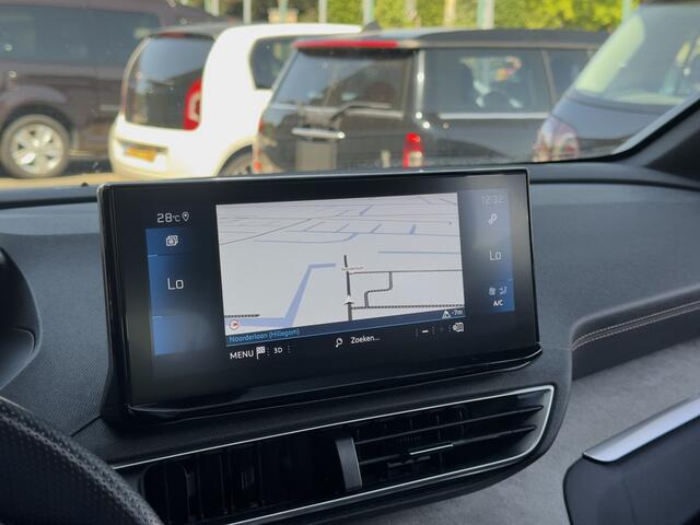 Peugeot 5008 1.2 AUT8 GT. 7PERS PANODAK LEDER NAVI CAMERA DIGI-DASH APPLE-CARPLAY LED LMV PDC