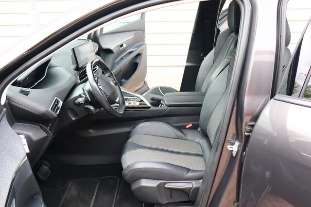Peugeot 5008 1.2 PureTech Allure Pack Business O.a: PDC, Camera, Keyless, Carplay, Clima, Cruise, Etc. All-in prijs!