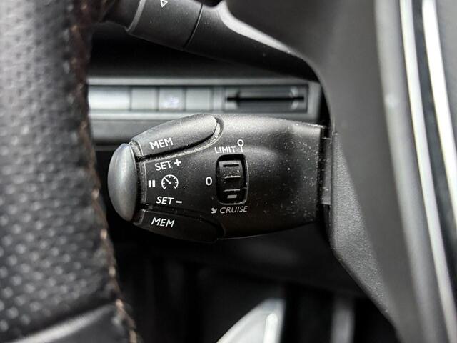 Peugeot 5008 1.2T 130PK GT-Line 7Pers. Nav/Camera/Led/H.Leder