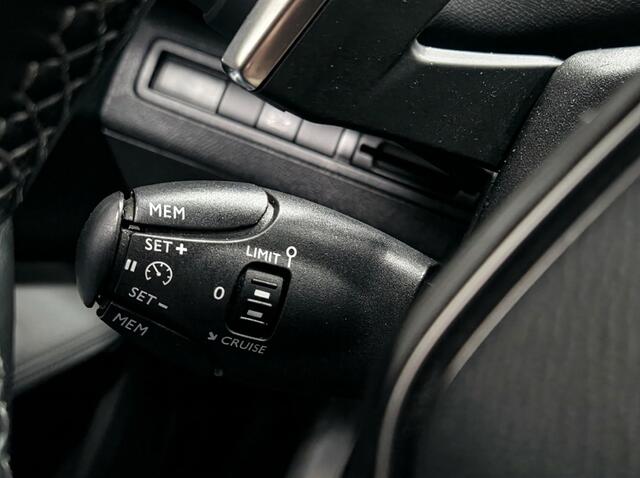Peugeot 5008 1.2 130PK Allure Automaat 7P | Carplay | Camera | Elektrische Kl