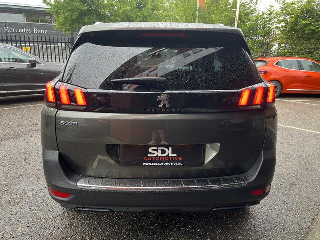 Peugeot 5008 1.6 Turbo Allure 7P. 181PK! // LEDER // ELEK.STOEL+GEHEUGEN // SCHUIF-KANTELDAK // CAMERA+SENSOREN // NAVI // STOELVERWARMING //