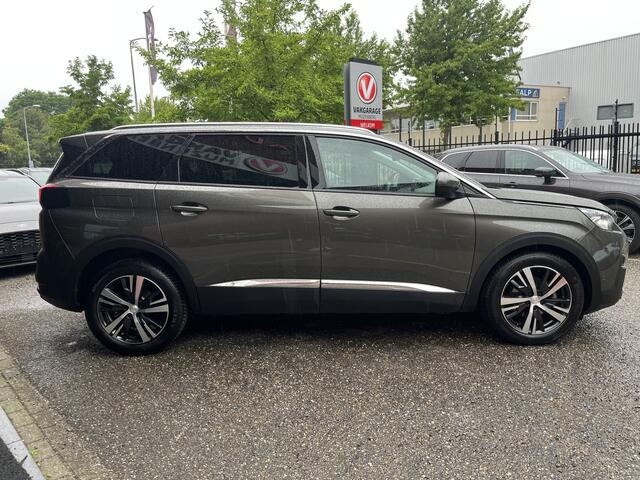 Peugeot 5008 1.6 Turbo Allure 7P. 181PK! // LEDER // ELEK.STOEL+GEHEUGEN // SCHUIF-KANTELDAK // CAMERA+SENSOREN // NAVI // STOELVERWARMING //