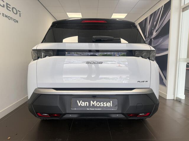 Peugeot 5008 1.6 Plug-in Hybrid 195 GT 7p | Panorama Schuif/kantel dak | Camera | Keyless | Sfeerverlichting | 2713 KM !