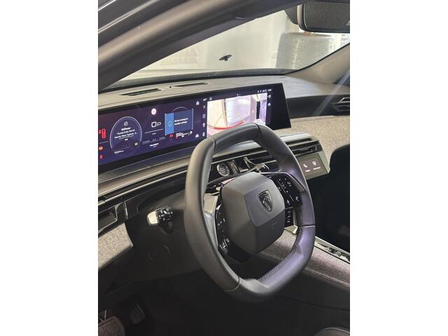 Peugeot 5008 1.2 Hybrid 145 Allure 7p