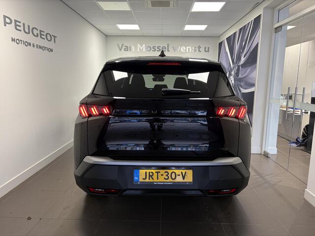 Peugeot 5008 1.2 Hybrid 145 Allure Nieuw! Direct uit voorraad leverbaar! | 7-Zits | Climate Control | Camera | Full Map Navigatie | Apple Carplay / Android Auto