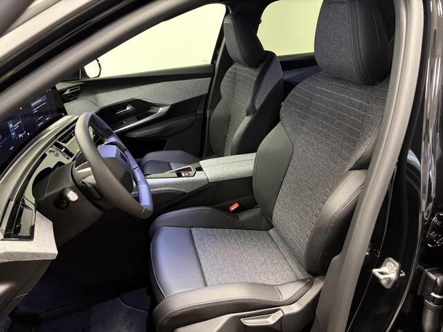Peugeot 5008 1.2 Hybrid 145 Allure Nieuw! Direct uit voorraad leverbaar! | 7-Zits | Climate Control | Camera | Full Map Navigatie | Apple Carplay / Android Auto