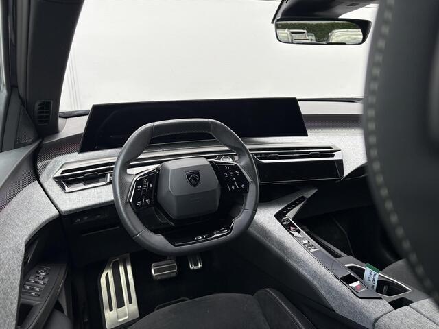 Peugeot 5008 1.2 Hybrid 145 GT 7p | 360 camera | Adaptieve Cruise Control | Elektrische stoelen | Apple Carplay/Android Auto