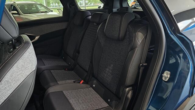 Peugeot 5008 1.2 Hybrid 145 Allure 7p | 21% BTW VRIJE WEKEN | STOELVERWARMING | PANORAMIC NAVIGATION | NIEUWE AUTO DIRECT RIJDEN