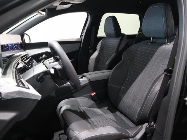 Peugeot 5008 Hybrid Allure Automaat | 7-Zits | Climate Control | Full Map Navigatie | Apple Carplay / Android Auto | 360 Camera | Parkeersensoren | Bekleding Half Leder | Direct uit Voorraad Leverbaar!