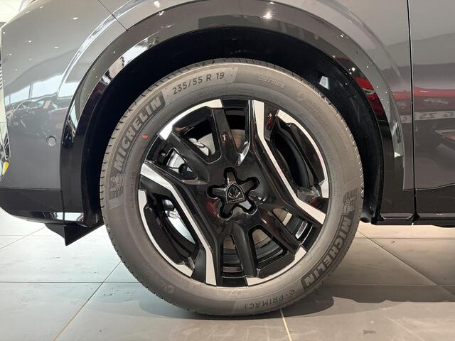 Peugeot 5008 e-5008 GT Avantage 73 kWh 7p Alle opties l Climate Control | Elek. Verstelbare Stoelen + Geheugen & Massage | Elek. Schuif / Kantel Dak | Elek. Kofferklep | Full Map Navigatie | Apple Carplay / Android Auto | 360 Camera | Parkeersensoren | Bekleding Half Leder / Alcantara | Direct uit Voorraad Leverbaar!