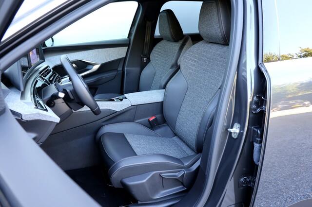 Peugeot 5008 1.2 Hybrid 145 Allure 7p - 136 pk **Camera / Carplay / Led