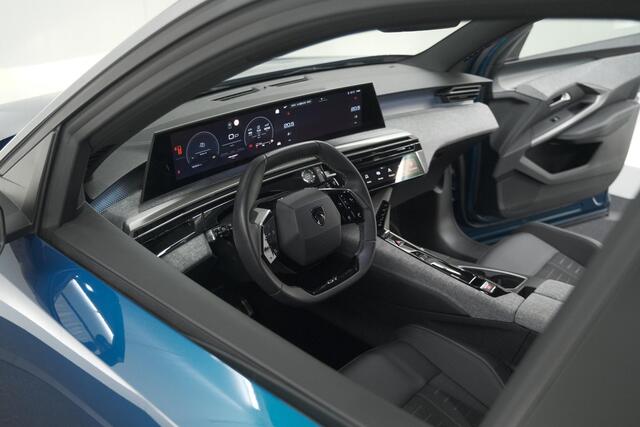 Peugeot 5008 1.2 Hybrid 136 GT 7p | Adaptieve Cruise Control | Camera | Elektrische Kofferklep | Stoelverwarming