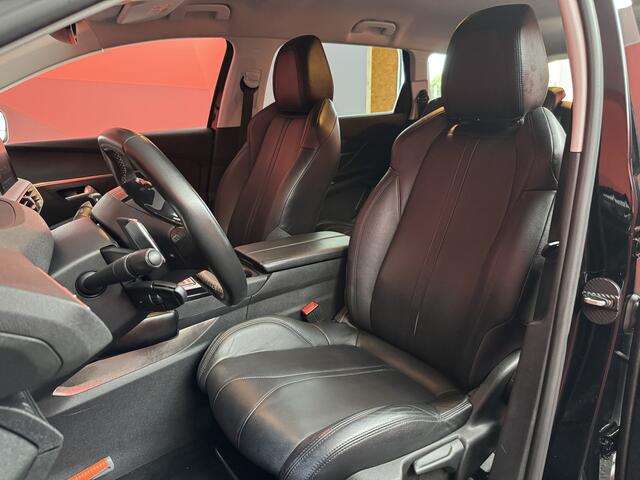 Peugeot 5008 1.2 PureTech Blue Lease Executive | Automaat | 7 Persoons | Navigatie | Leer |