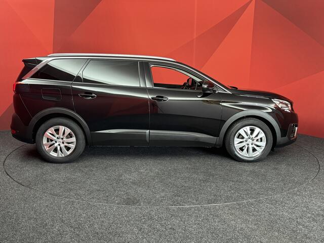Peugeot 5008 1.2 PureTech Blue Lease Executive | Automaat | 7 Persoons | Navigatie | Leer |