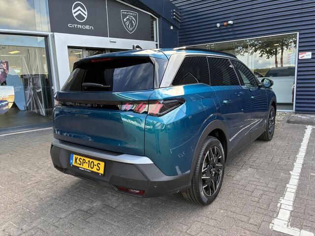 Peugeot 5008 1.2 Hybrid 145pk Allure 7persoons | Dodehoekbewaking | 18 inch LichtMetaal | Stoelverwarming | AGR stoelen