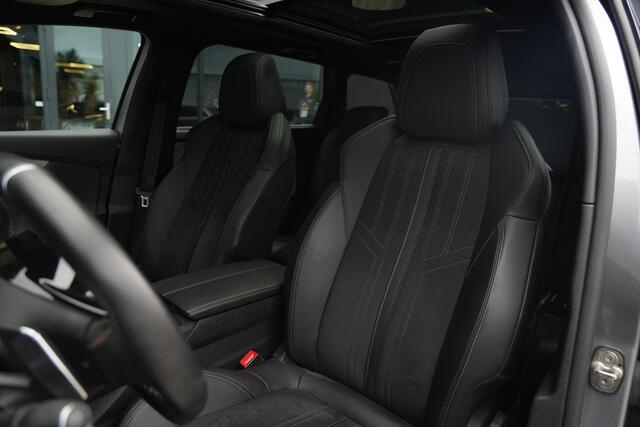 Peugeot 5008 1.2 PureTech GT | 131PK | 7-zits | Pano | Navigatie | Stoelverwarming | 360° camera Peugeot 5008 1.2 Puretech GT 131 PK met 1.2 viercilinder motor, panoramadak, 7-zits, stoelverwarming, 360° camera, navigatie, lichtmetalen velgen
