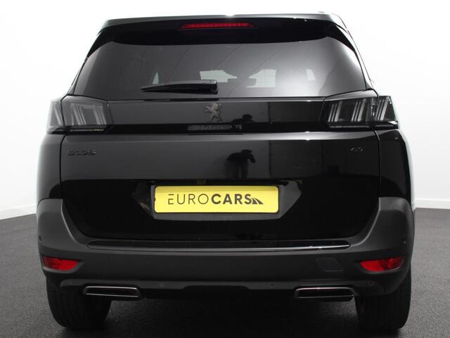 Peugeot 5008 1.2 PureTech GT Black Pack 7persoons Climate control Adaptive cruise control Achteruitrij camera Verwarmde voorstoelen Keyless Navigatie LED Apple Carplay/ Android Auto