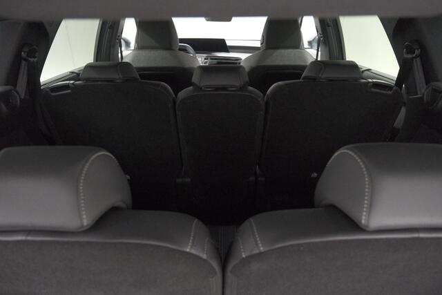 Peugeot 5008 1.2 Hybrid 136 GT 7p | Adaptieve Cruise control | Elektrische Kofferklep | Stoelverwarming