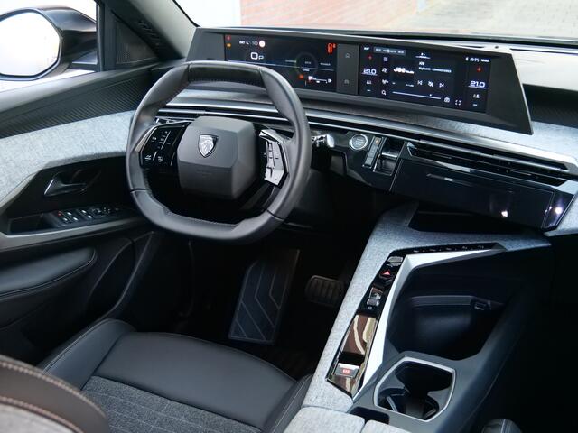 Peugeot 5008 1.2 Hybrid 145 Pk Allure 7 persoons Automaat Apple Carplay / DAB / Camera