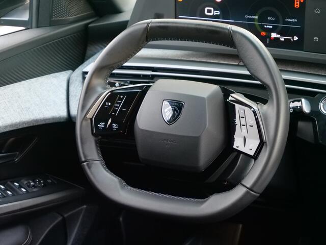 Peugeot 5008 1.2 Hybrid 145 Pk Allure 7 persoons Automaat Apple Carplay / DAB / Camera