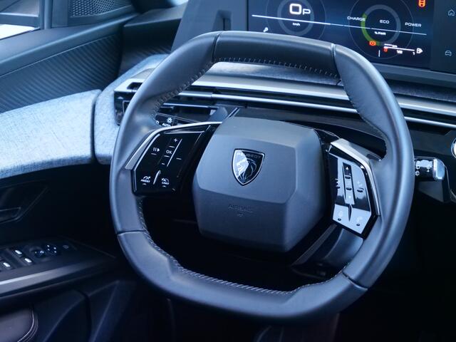 Peugeot 5008 1.2 Hybrid 145 Pk Allure 7 persoons Automaat Apple Carplay / DAB / Camera