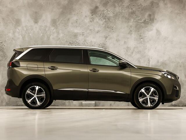 Peugeot 5008 1.2 PureTech Allure Sport Automaat (PANORAMADAK, APPLE CARPLAY, LEDER, STOELVERWARMING, 360 CAMERA, DRIVE SELECT, KEYLESS, GETINT GLAS, NIEUWSTAAT)
