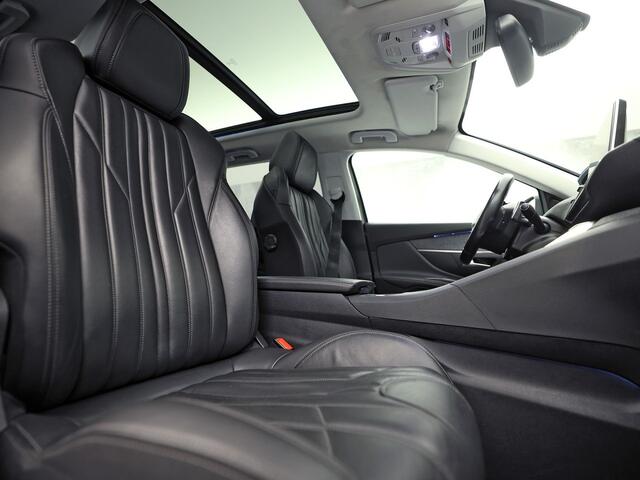 Peugeot 5008 1.2 PureTech Allure Sport Automaat (PANORAMADAK, APPLE CARPLAY, LEDER, STOELVERWARMING, 360 CAMERA, DRIVE SELECT, KEYLESS, GETINT GLAS, NIEUWSTAAT)